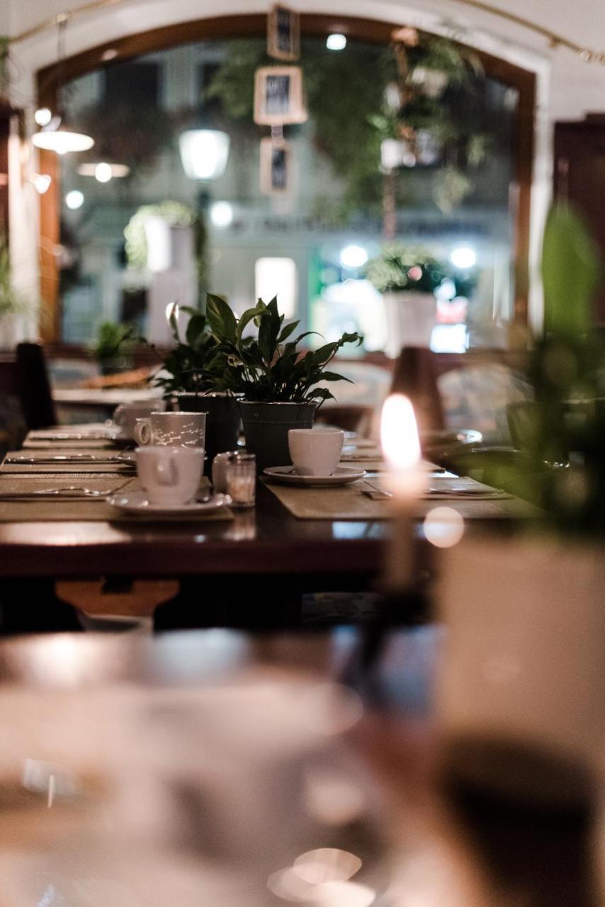 Sommers Hotel Altes Posteck ライヒェンバッハ・イム・フォークトラント エクステリア 写真